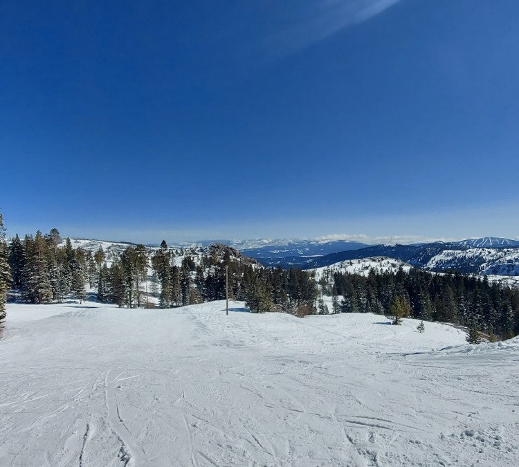 donner-ski-ranch-lift-4-photo